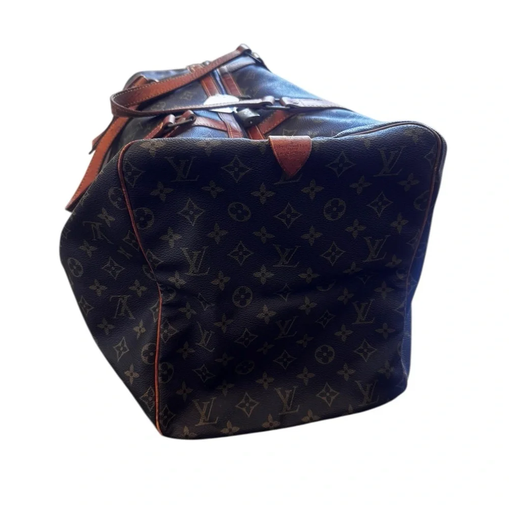 Louis Vuitton Monogram Keepall 55 travel bag